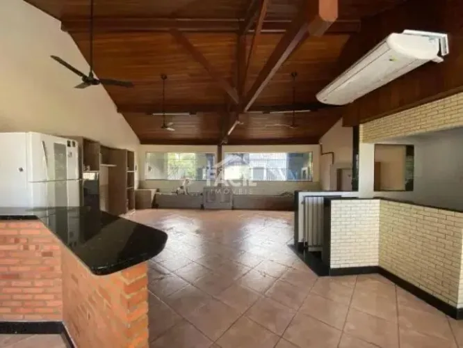 Casa Comercial no Centro - Vitória