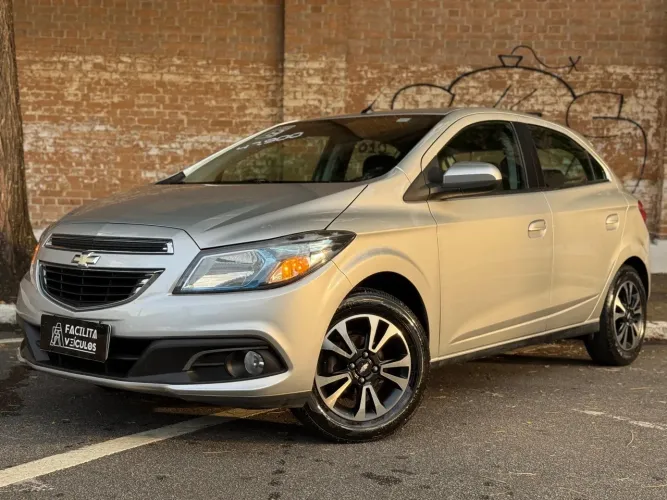 Chevrolet Onix Hatch LTZ 1.4 8V Flex Power Mec. 4P 2013
