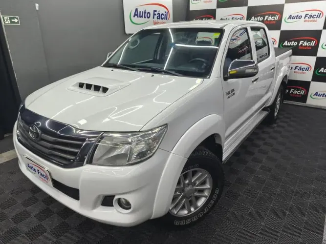 Toyota Hilux CD SRV D4-d 4X4 3.0 TDI Diesel AUT 2014
