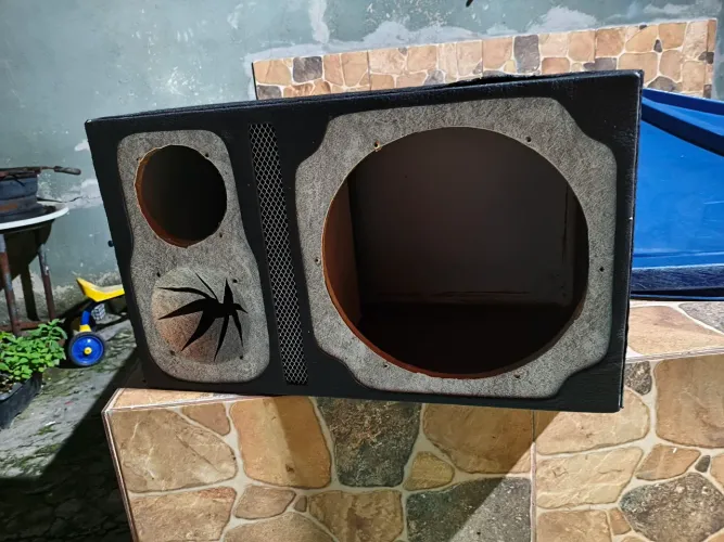 Caixa trio para auto falante de 12"