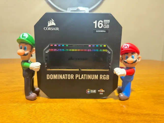  Corsair Dominator Platinum RGB 16GB 3200MHz DDR4 Premium