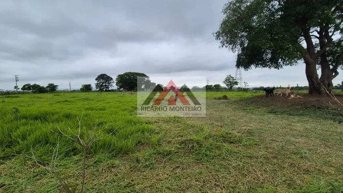 Terreno à venda, 20000 m² por R$ 7.000.000 - Residencial Mombaca - Pindamonhangaba/SP