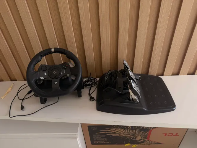 Volante Logitech G920 com caixa