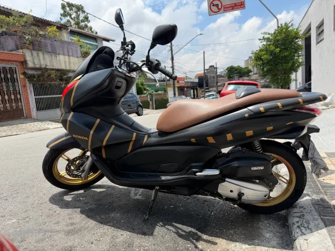 HONDA PCX 
