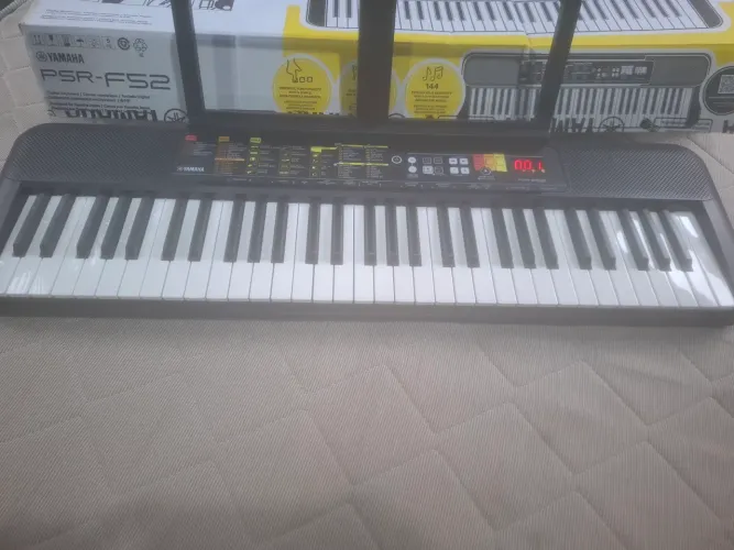 Teclado Yamaha NOVO!