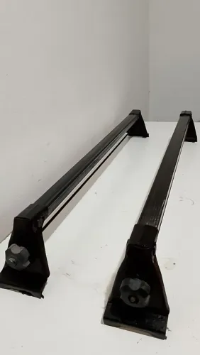 Rack de teto automotivo