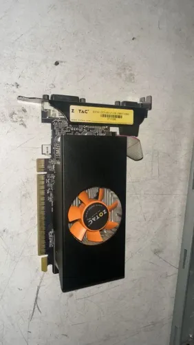 Vende se placa de gtx580 surpe boa chama pra mais informações 