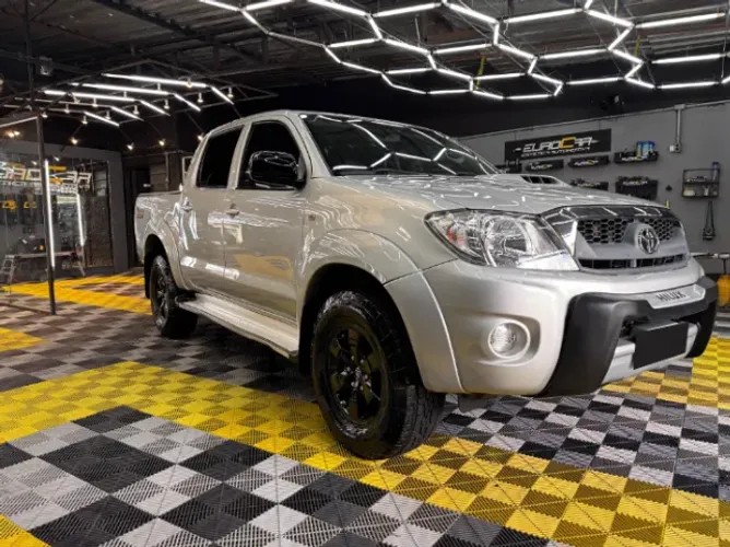 Toyota Hilux CD SRV D4-d 4X4 3.0 TDI Diesel AUT 2009