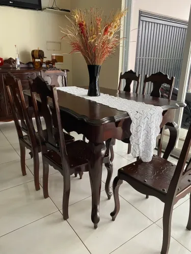 Jogo jantar, mesa e cadeiras móveis antigos