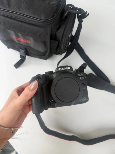 Câmera Mirrorless Cânon R10