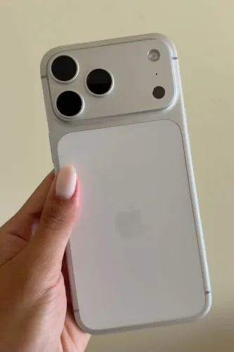 iPhone 17 Pro Max - Saúde da bateria 94% - R$ 6.800