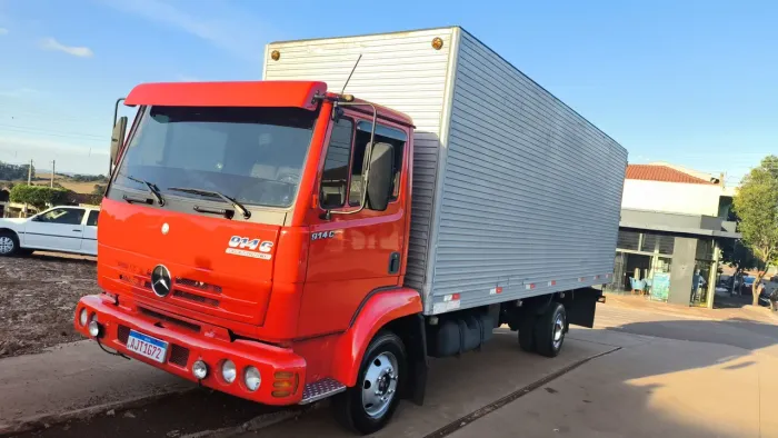3/4 Mercedes bens 914c