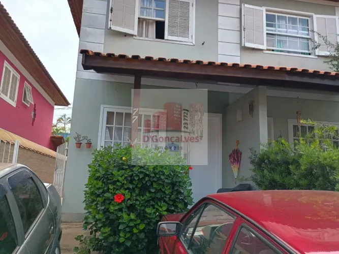 Casa de Condomínio à Venda em Taboão, SBC 120m², 3 Dorms