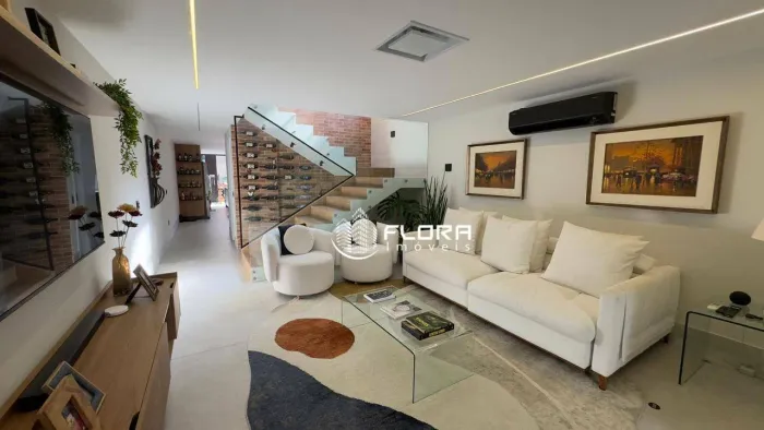 Casa com 3 dormitórios à venda, 196 m² por R$ 1.800.000,00 - Piratininga - Niterói/RJ