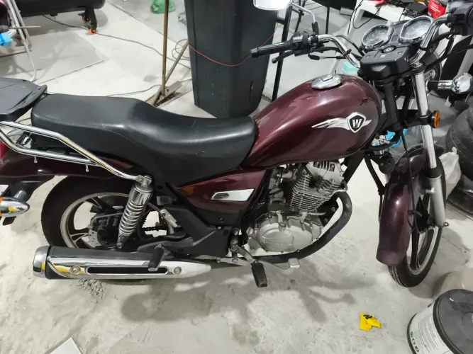 Vendo ou troco por moto automática 125cc, honda elite, yamaha fluo ou neo