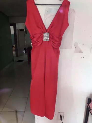 Vestido social tam MG corte v