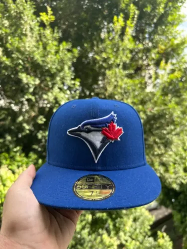 Boné blue jays fechado atrás new era tamanho 7 -1/2, 59.6cm, sem adesivo de baixo da aba
