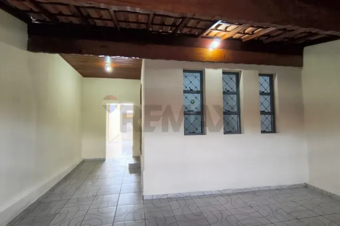 Casa para locação de 3 dormitórios com suíte no Jd. Marajoara em Nova Odessa/SP