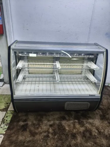 Balcão Refrigerado para Tortas e Doces - Gelopar