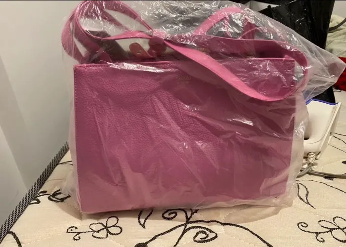 Bolsa Arezzo rosa