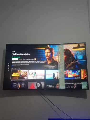 Tv Samsung 55 polegadas curvada (com listra na tela)