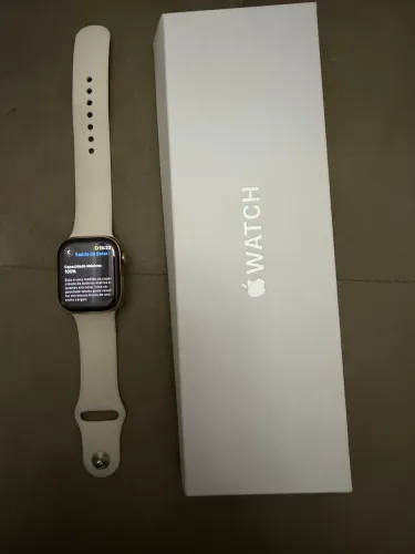 Apple Watch série 11 + celular, titânio