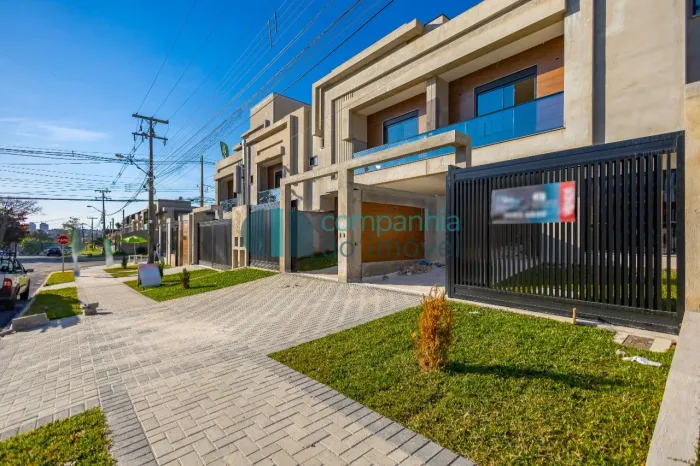 Triplex em Condomínio à Venda, Boqueirão, pronto