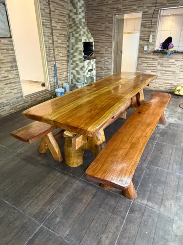 Mesa de madeira rústica - entregamos