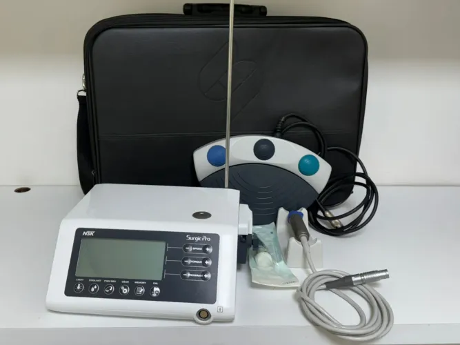 Motor NSK odontológico para implantes dentários