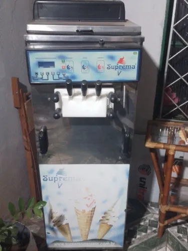 Máquina de sorvete 