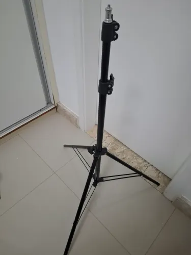 Trava Rosca para Iluminação