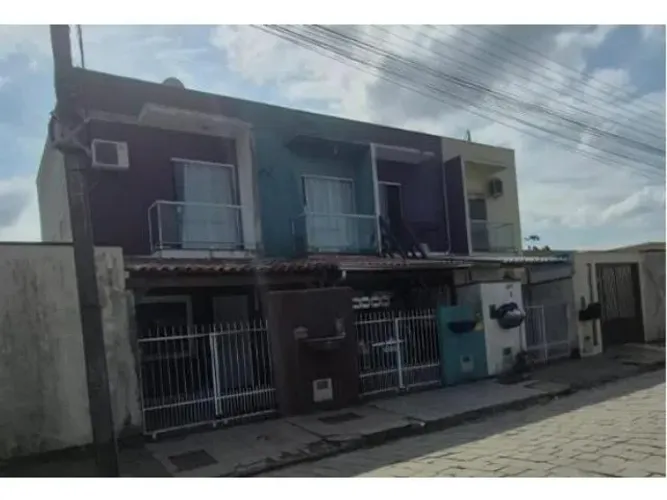 CASA RESIDENCIAL em TIJUCAS - SC, Centro