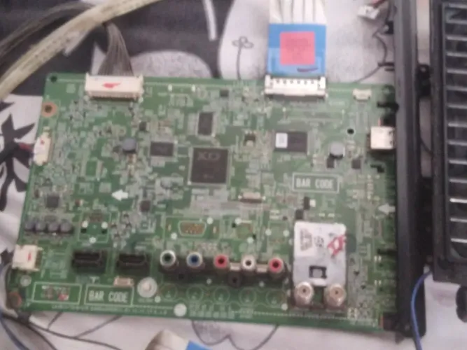 Placa principal tv LG mod.42LS3400 ref.EAX64437505