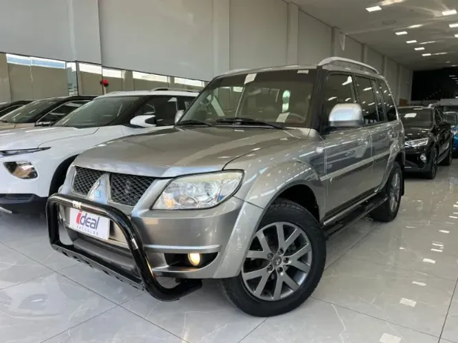 Mitsubishi Pajero TR4 2.0 Flex 16V 4X2 Aut. 2015