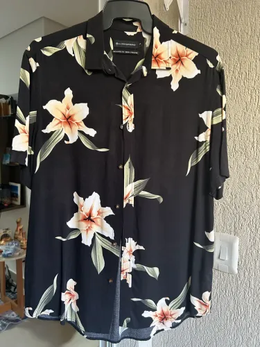Roupas semi novas