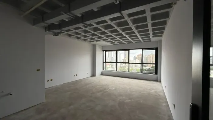 Sala Comercial Ed. Phenom 12o Andar