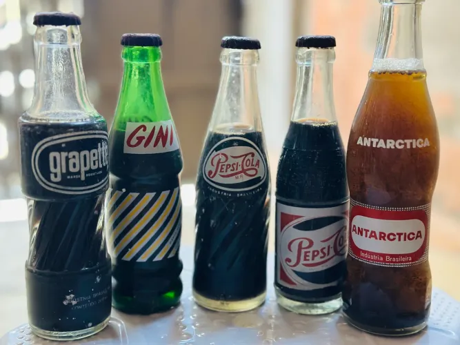 Garrafas de Refrigerante Antigas Lacradas.