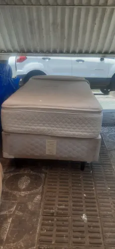 Cama box simples 