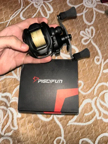 PISCIFUN Carretilha Carbon XCS