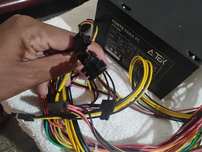 Vende-se Fonte PC ATF-500w Aitek funcionando 12v