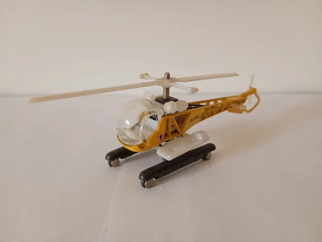 Zylmex - Miniatura Helicóptero Bell 47