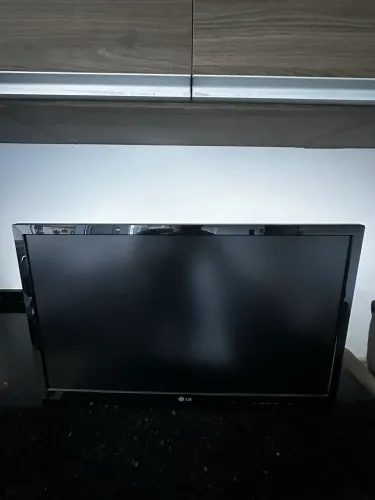 TV LG M275WV - PS 27?