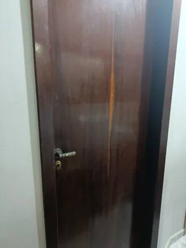 Porta madeira Imbuía Lisa (VENDER RÁPIDO)
