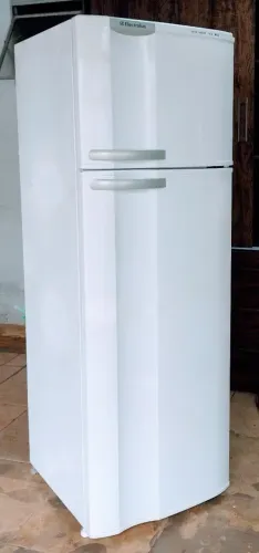 Geladeira Duplex Eletrolux 220vlts