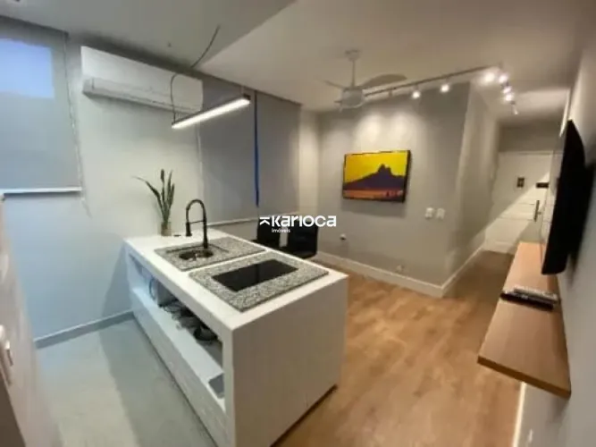 Lindo Apartamento No Leblon Com 47m², Recém Reformado E Semi Mobiliado