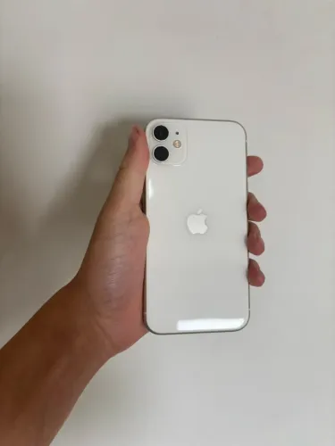 iPhone 11 64GB