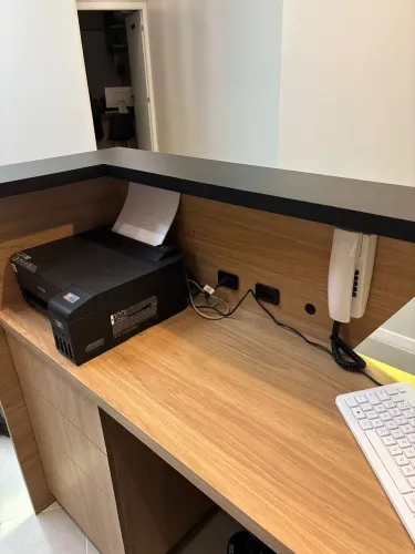 Móvel para recepção 