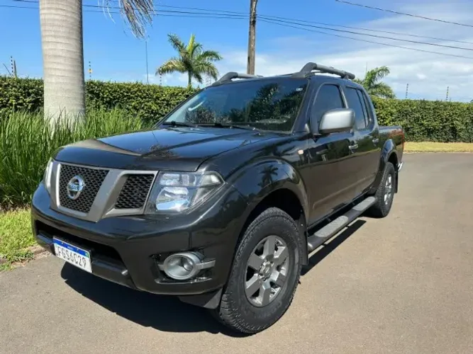Nissan Frontier SV At.cd 4X4 2.5 TB Diesel Mec. 2014