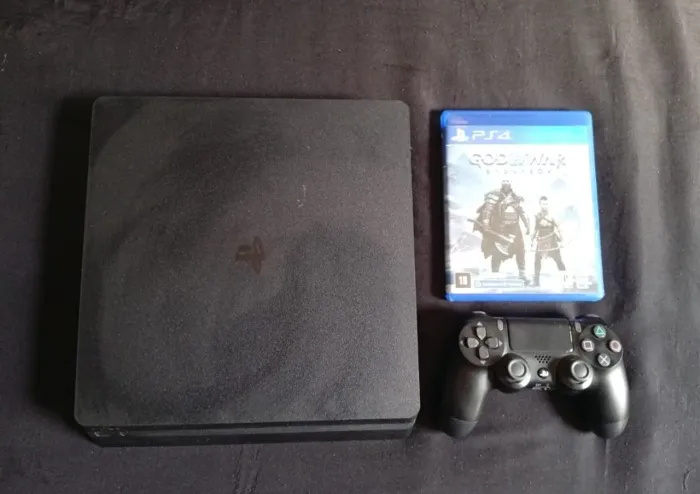 PlayStation 4 - Único Dono + Controle Original + God of War Ragnarök