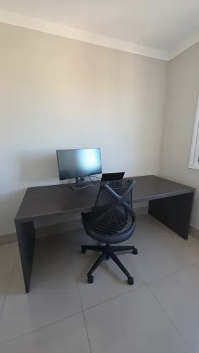 Mesa de Escritório cinza